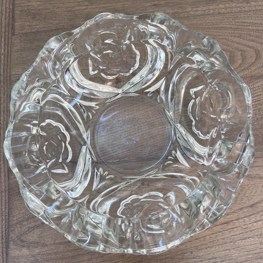 Vintage Pasari Clear Crystal Glass Ashtray with a Rose Design, Made in Indonesia - Picture 3 of 9